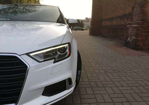 Audi A3 cena 84900 przebieg: 39911, rok produkcji 2019 z Józefów małe 254
